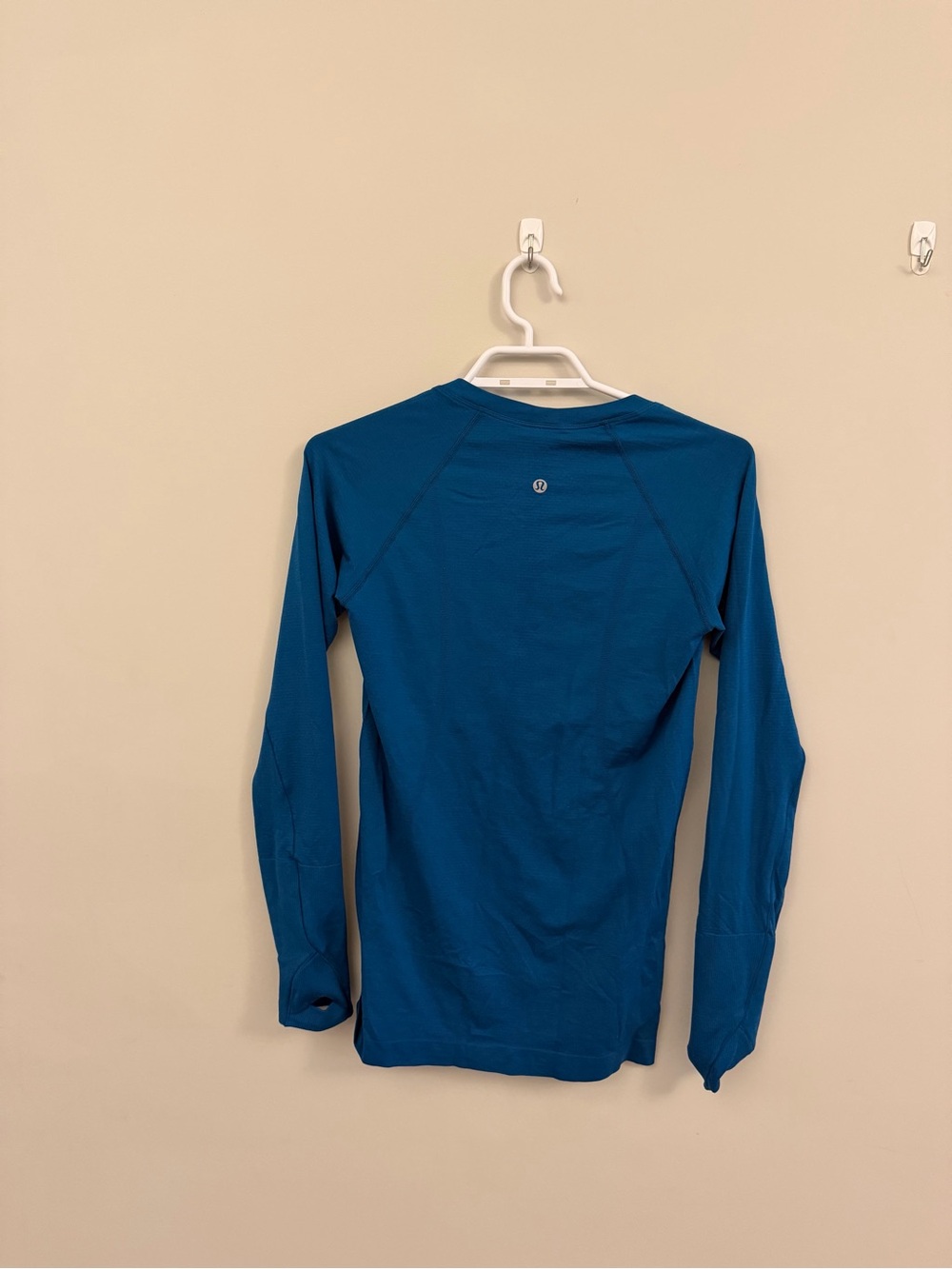 lululemon athletica Women's Long-Sleeve Crew Top - Teal